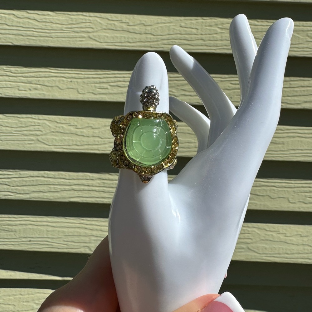 Turtle Statement Ring - Picture 4 of 16